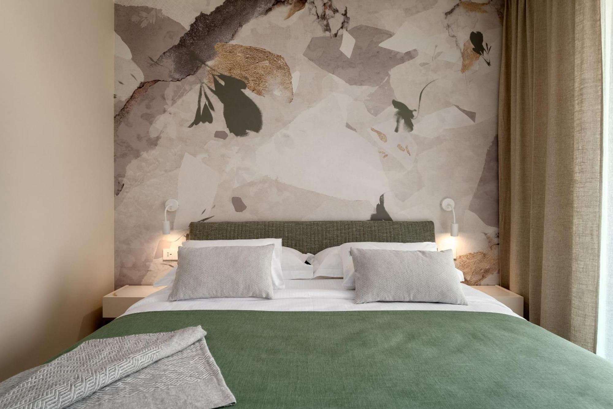 The Q Bliss - Your New 4-Star Hideaway With A Garage ロヴィニ エクステリア 写真